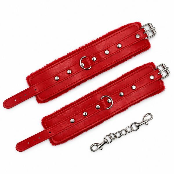Наручники DS Fetish из экокожи с красным мехом и металлической цепочкой, красные DS182098 фото